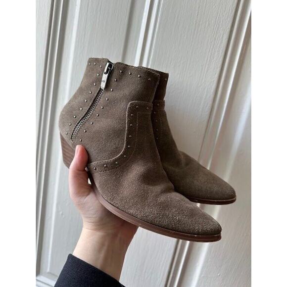 Marc Fisher Green Grey Pointed Toe Suede Leather Booties Studded Women's 6 - Picture 1 of 13